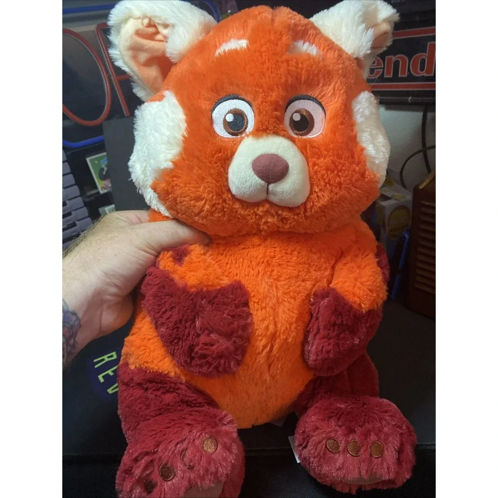 Disney Parks Pixar Turning Red Panda Mei 18